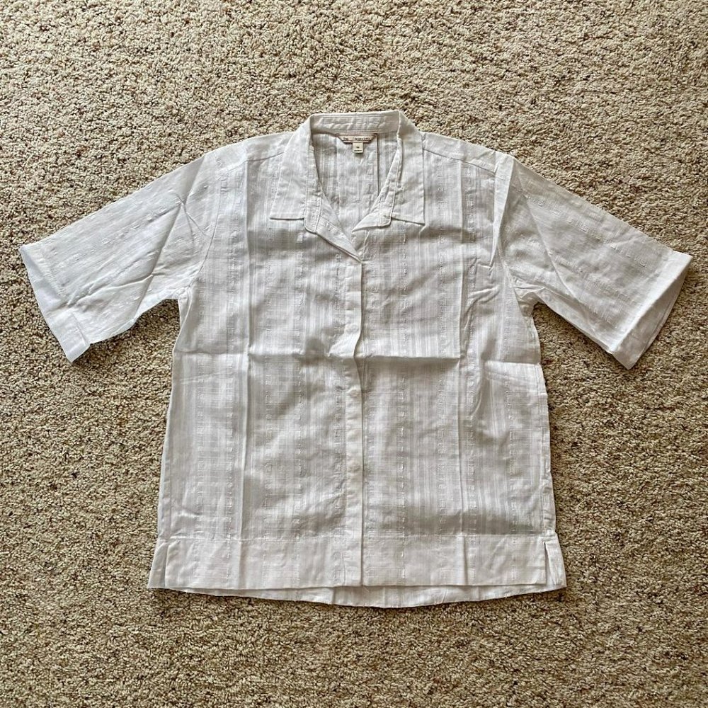 GAP White Short Sleeve Button Down Shirt Size XS